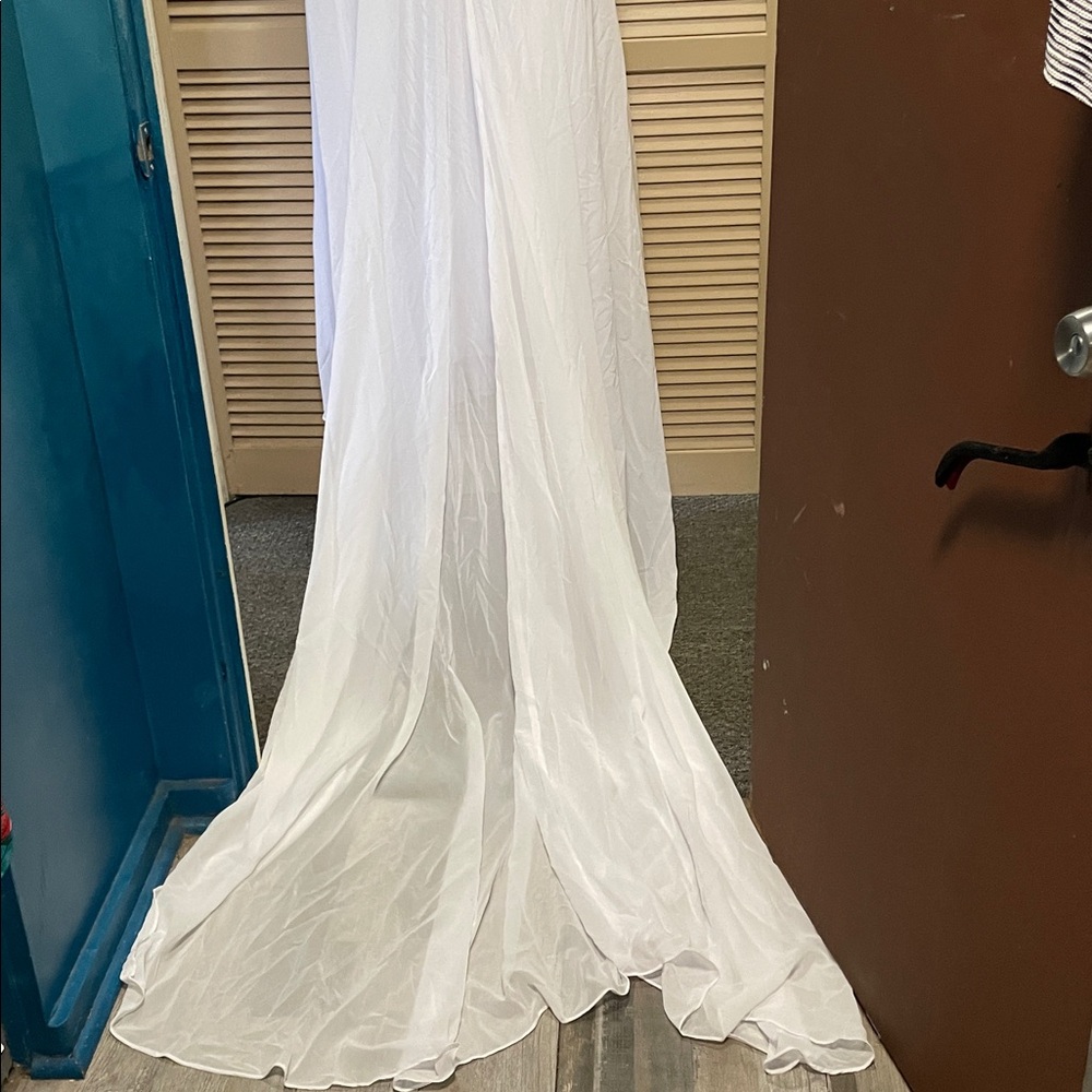 Elegant White Wedding Maxi Dress - Picture 6 of 8